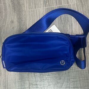 NWT lululemon athletica Belt Bag